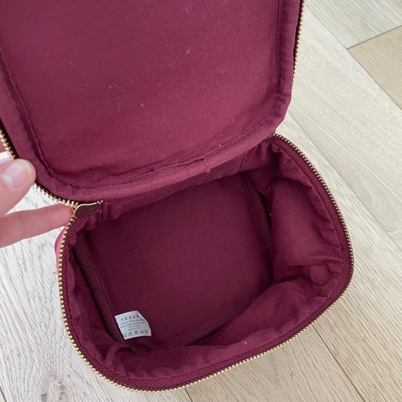 Sezane velvet jewelry/vanity case - Picture 4 of 5